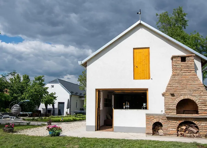 Дом отдыха Carska Oaza